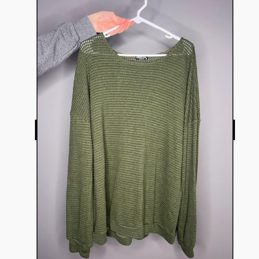 HEIMISH USA Green Crew Neck Sweater with Ribbed Texture